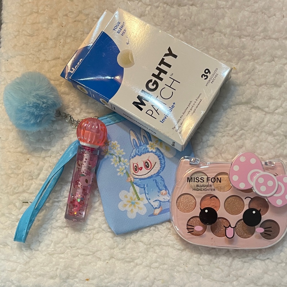 Cute Makeup and Accessories Set